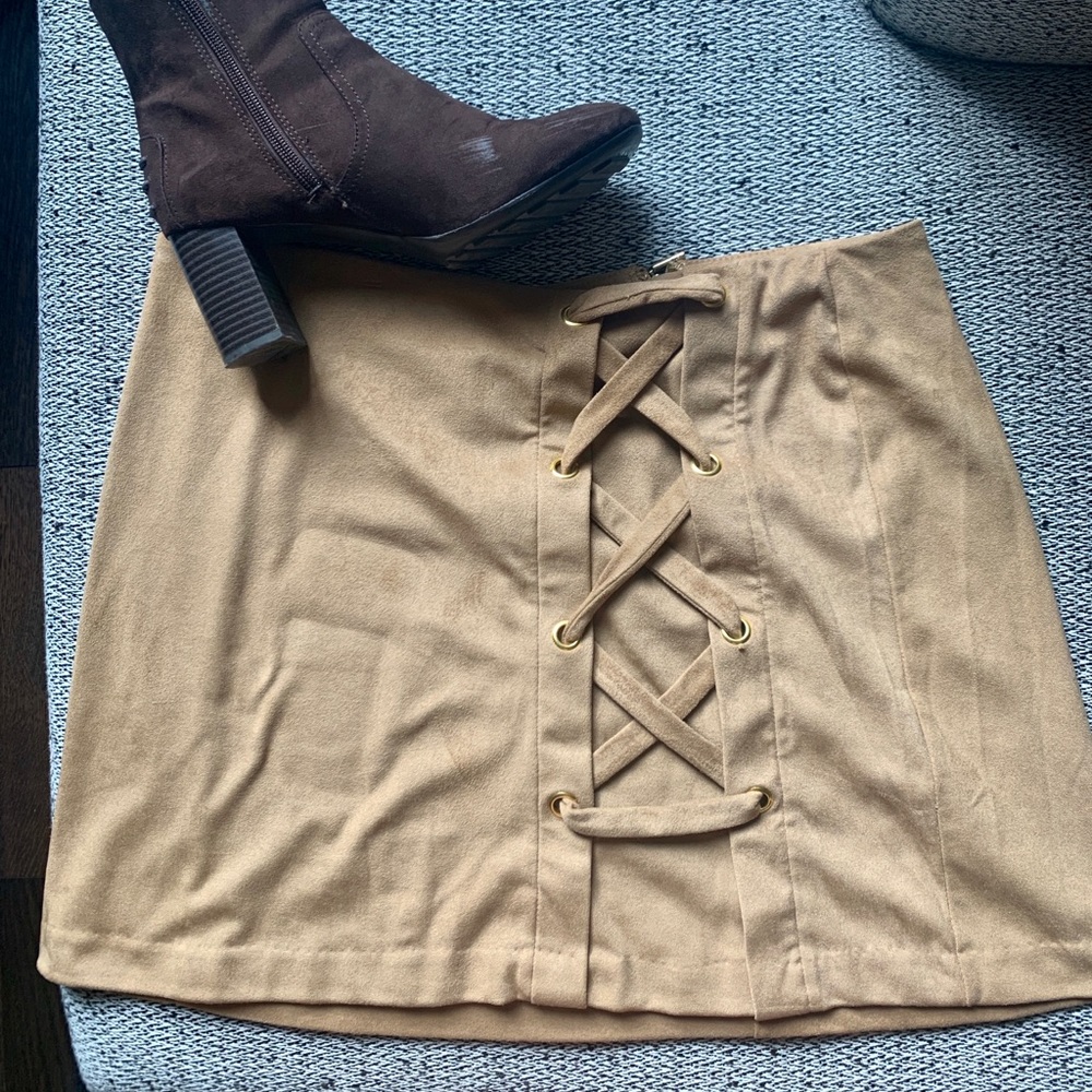 Kensie Brown Suede Mini Skirt